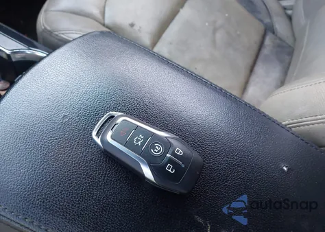 2016 Ford Explorer Xlt z USA, uszkodzony, nr VIN 1FM5K7D86GGA99011